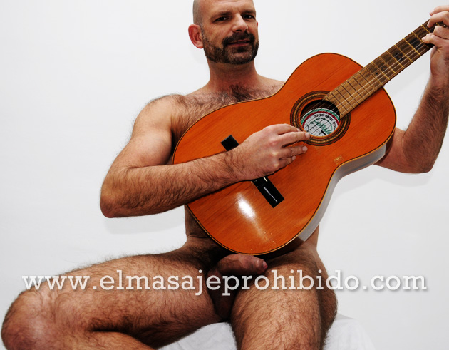 Juan Carlos relato erótico gay